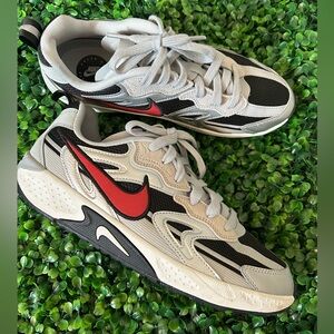 Nike Jam Metallic Silver University Red Women 9.5